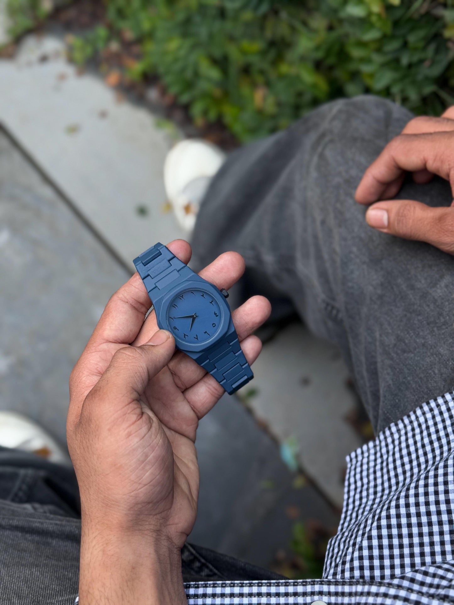 Arabic Aura Watch