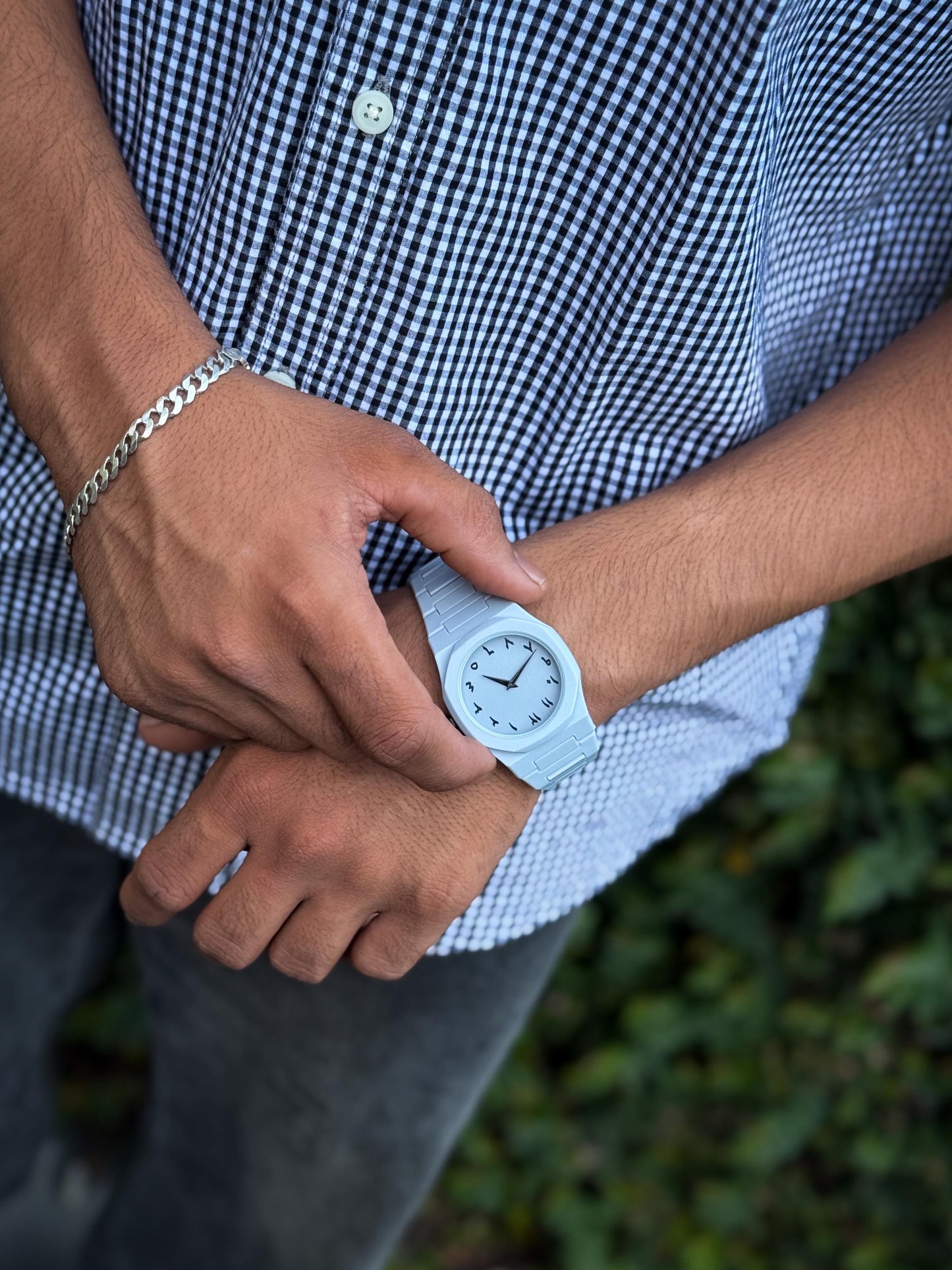 Arabic Aura Watch