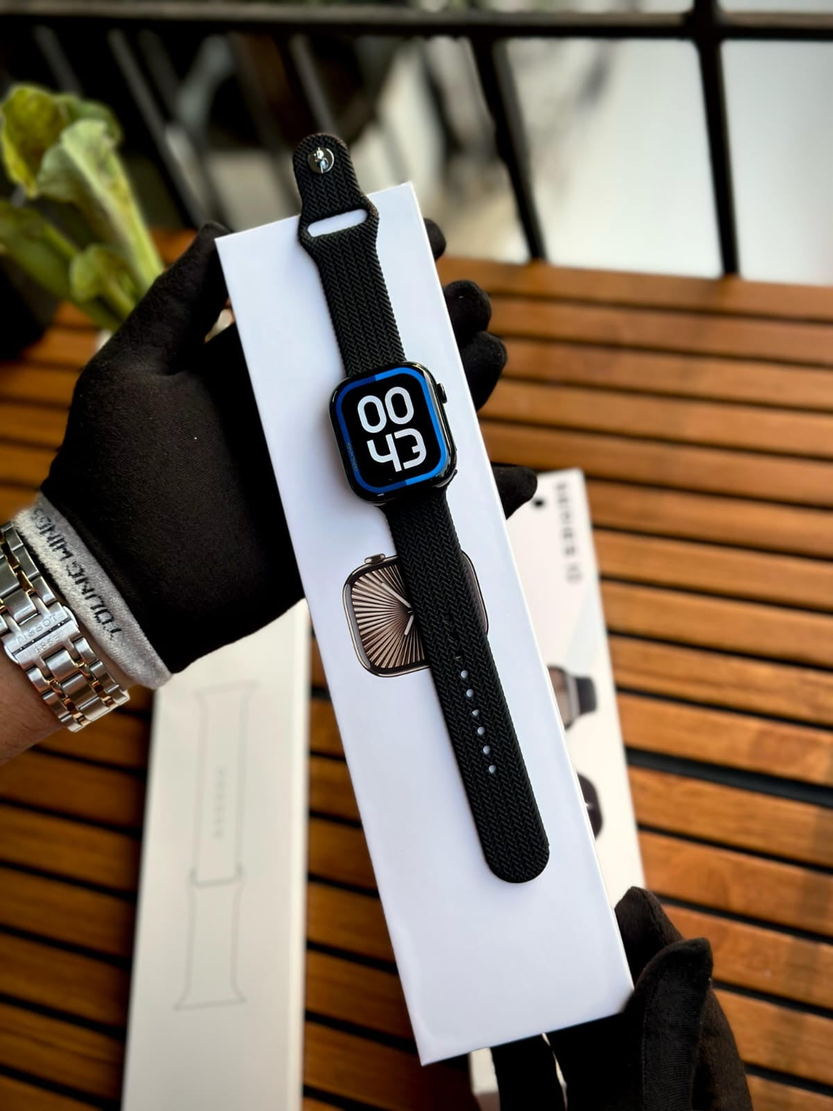 Series 10 off/on logo model clone